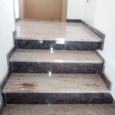 Lela Apartment *